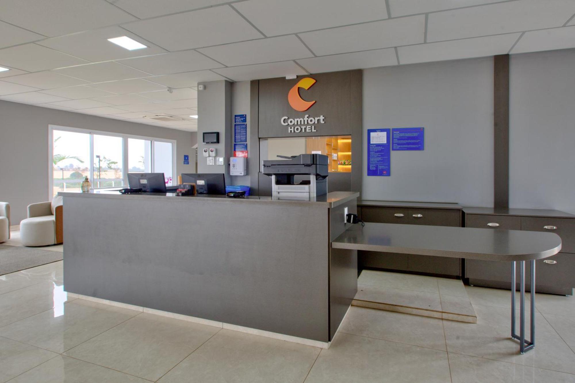 Comfort Hotel Serra Da Canastra São João Batista do Glória Buitenkant foto